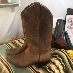 Justin Cowboy boots